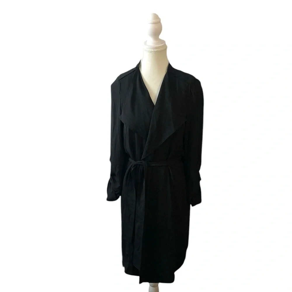 Aritzia Babaton - Flowy Trench Coat - Picture 8 of 15